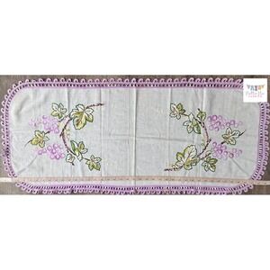 Vintage table runner‎ purple crochet trim embroidered flower leaf motif
